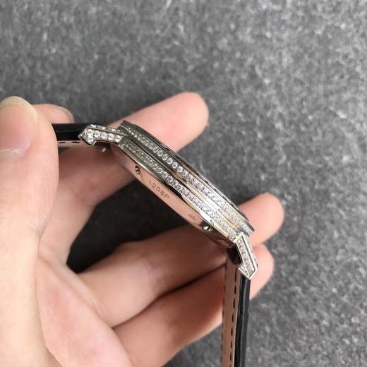 2020新势力-UU新品发售
【伯爵非凡珍品至臻超薄满钻系列】独家Cal.1200p专用机芯，市场限量发售
腕表尺寸：41mm*9mm
腕表特点：1.整机壳套采用316精钢材质打磨，每个壳套紧跟原装两 商品图11