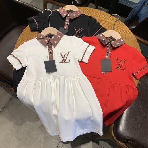点此购买 LV亲子款儿童polo翻领连衣裙 乔144849 商品图9