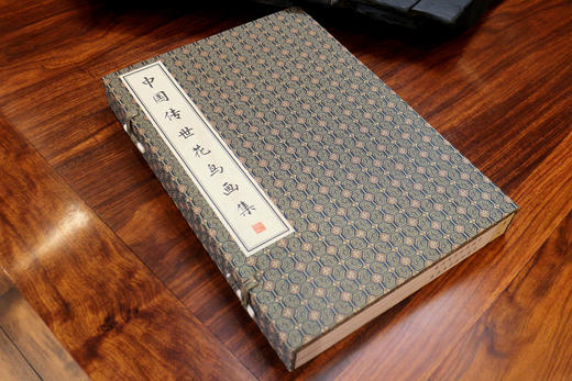 【经典唯品】正版包邮 《中国传世花鸟画集》一函二册 手工宣纸线装 简体竖排 原文注释 商品图1