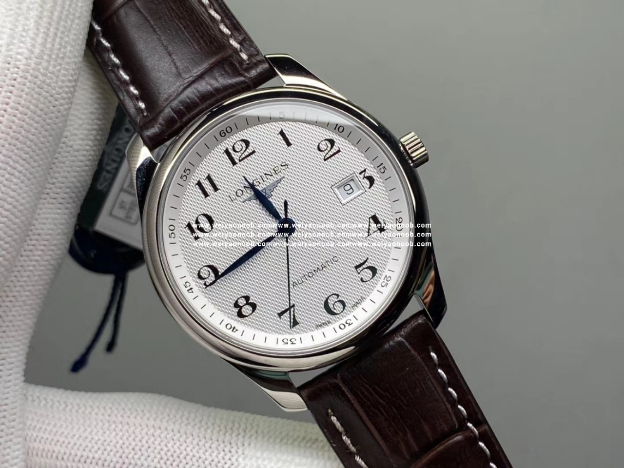 【KY出品】浪琴名匠三字位系列  原版开模  所有配件与正品100%可互换通用  机芯采用最新的2892改L619/888全自动超薄机芯  搭配最新款镂空自动陀  直径40mm厚度9.5mm  一表一