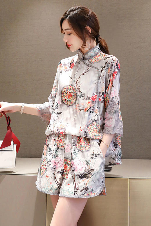 WZNH-YZC659-1夏季潮流简约休闲长袖印花显瘦修身百搭套装 商品图5