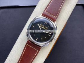 SF出品：沛纳海 PAM449,直径47mm，亚克力玻璃镜面，搭配SF自产P.3000 手动上链机芯，具备超强动力，超强工艺技术品，深波涛反衬了嘀嗒之间的科技真髓。极简的格调设计和手动上链玩味十足