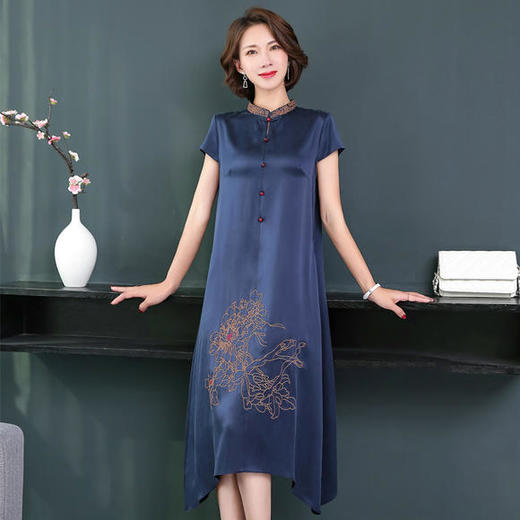 XN-8033立领刺绣桑蚕丝真丝连衣裙 商品图1