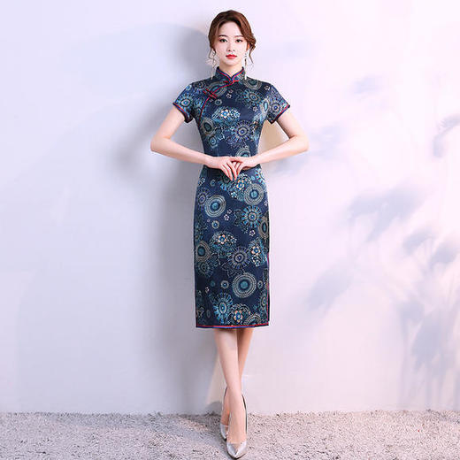SZZH-18新款时尚潮流真丝立领旗袍 商品图0
