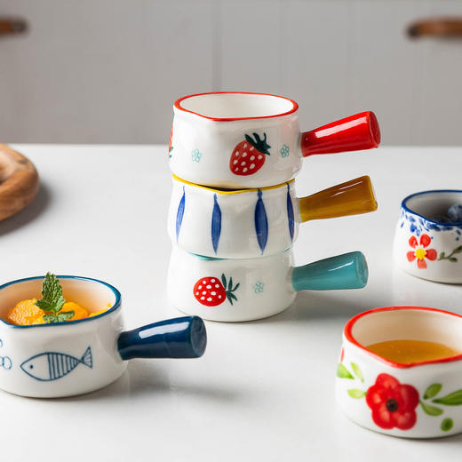摩登主妇带手柄小奶盅家用陶瓷尖嘴小奶壶咖啡倒奶杯迷你小奶罐 商品图0