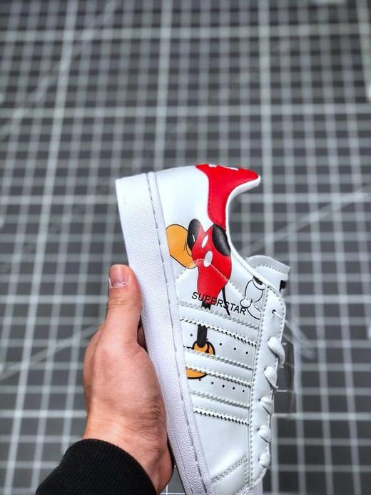 Adidas/三叶草Superstar 米奇迪斯尼联名米老鼠贝壳头板鞋 商品图3