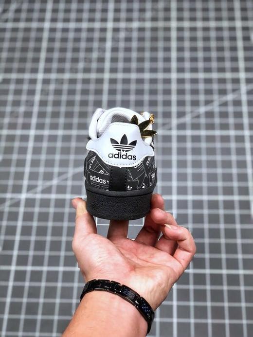 阿迪达斯 三叶草 Adidas Superstar贝壳头“名城限定”贝壳头休闲运动板鞋 商品图5