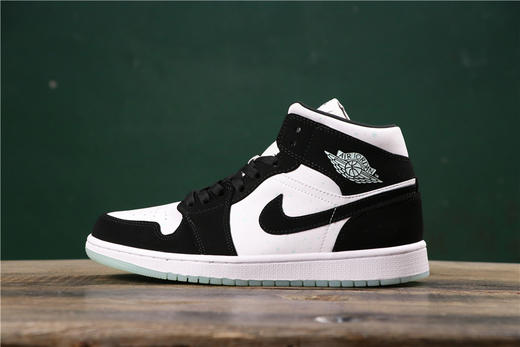 乔丹/Air Jordan AJ1 aj1 乔丹1代 乔1 乔丹1代中帮系列 Air Jordan 1 MID 货号：554724-174 乔1中帮黑白熊猫夜光底 商品图0