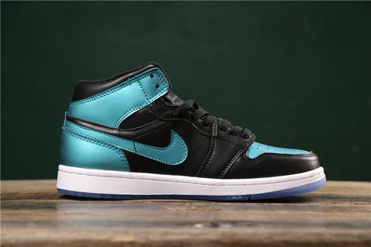 乔丹/Air Jordan AJ1 aj1 乔1 Air Jordan   灰黄荧光标 变色龙黑绿松石  白蓝红小闪电 乔1中帮白绿 南海岸青 中帮灰黄荧光标 商品图2
