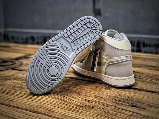 乔丹/Air Jordan  aj1 AJ1 乔丹1代 乔丹1 乔1 Air Jordan 1 High Wmns 香芋粉 商品图3