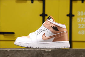 乔丹/Air Jordan aj1 AJ1 乔丹1代 乔1 乔1中帮系列 Air Jordan 1 Low（GS） 货号：555112-190 乔1中帮玫瑰金丝绸