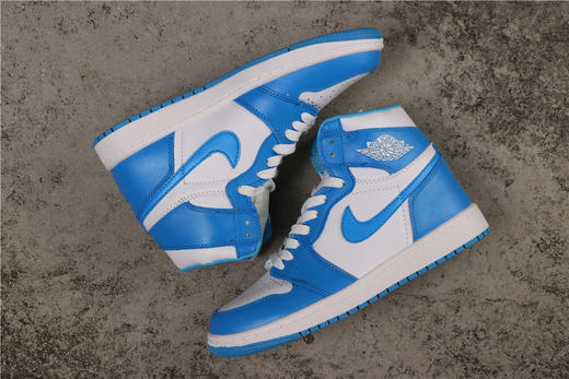 乔丹/Air Jordan AJ1 aj1 乔丹1代 乔1 乔丹1代高帮 Air Jordan 1 Retro High OG“UNC”货号：555088-117 乔1北卡蓝 商品图0