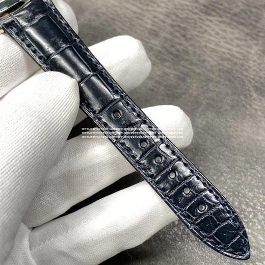 新款巨献 雅典鎏金经典系列！ 雅典有一款让人过目不忘的腕表，是一款限量腕表，可作为收藏佳品.运用十枚为基础，用现代女孩与美人鱼、鲨鱼三者的故事展开主题. 【字面】经过反复试版, 面盘颜色位置与原 商品图3