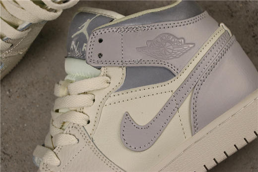 乔丹/Air Jordan AJ1 aj1 乔丹1代 乔1 乔丹1代中帮系列 Air Jordan 1 MID 货号：554725-053 乔1中帮新雾灰灰白银 商品图2