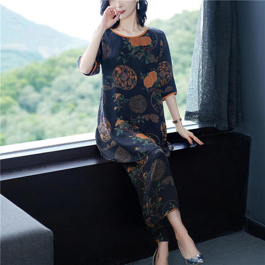 AHM-lbh9628减龄显瘦大码时尚妈妈装 商品图1