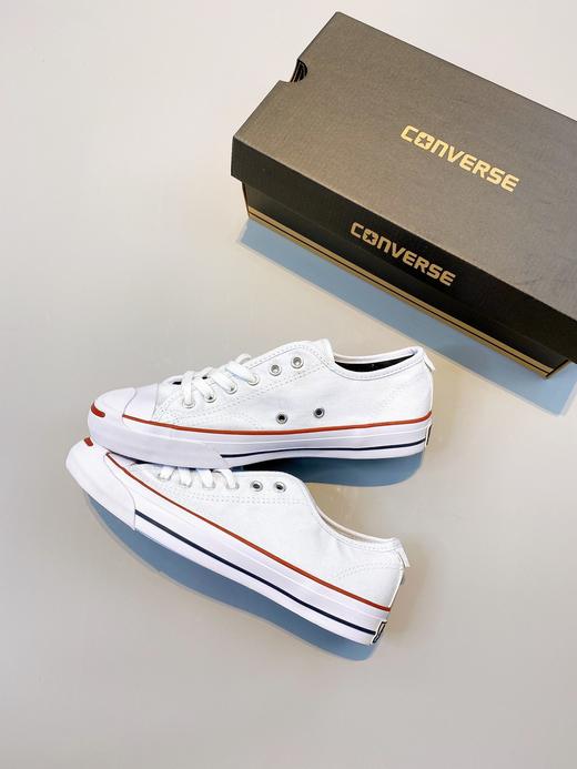 Converse联名陈冠希潮品CLOT开口笑载入黑红水线整双鞋子给人呈现全新别样的极具设计感 绝对是一双出街得不二吸睛利器 尺码36-44（无半码） 商品图1