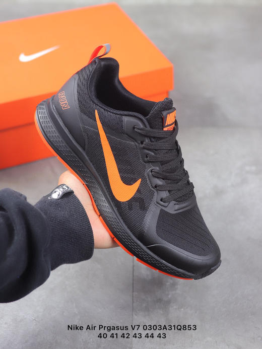 耐克Nike Air Zoom Pegasus V7 SHIELD 登月7代 休闲运动慢跑鞋 商品图0