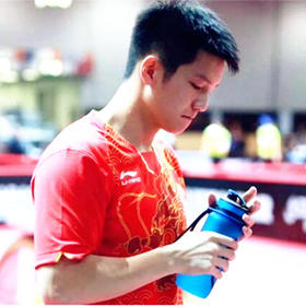 有了这些装备，再也不用担心打球狂出汗了呢！-国球汇 