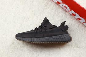 Adidas  阿迪椰子350V2 黑生胶 货号：FY2903尺码： 36 36.5 37 38 38.5 39 40 40.5 41 42 42.5 43 44 44.5 45 46  ❗❗❗