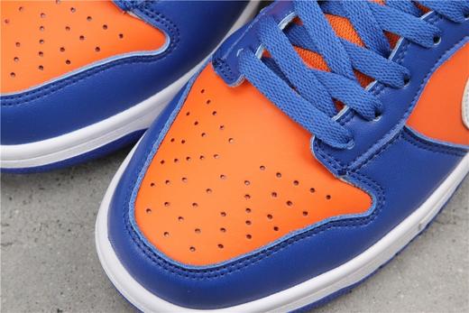 板鞋系列耐克/NIKEsb 耐克低帮板鞋 蓝桔白 Nike Dunk Low SP 以橙色与蓝色构成，同样搭配白色 Swoosh Logo，巧妙呈现出佛罗里达大学主题配色 商品图5