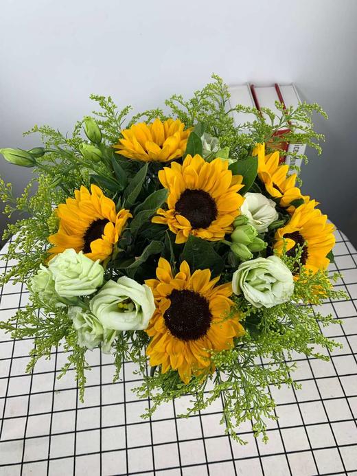 【读本鲜花】春色花束39.9元包邮到家 商品图2