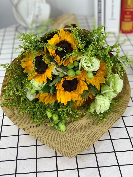 【读本鲜花】春色花束39.9元包邮到家 商品图3