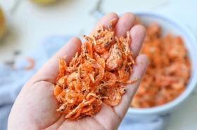 南极磷虾干，特大号，2斤装，500g*2袋，高蛋白，低脂肪，鲜美醇厚，收到后请第一时间冷冻保存，中通和汇通，随机包邮
