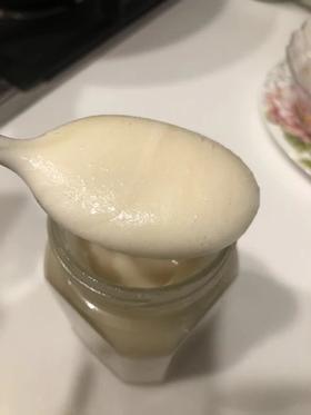【长白山椴树雪蜜】500g/瓶，椴树蜜是东北特有蜜种之一，纯天然，无污染，邮政包邮
