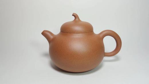 紫砂壶-茄段壶套装，优质原矿黄降坡泥，礼盒套装，235ML，吴文贤作品，套装赠送一对同泥料小杯 商品图1
