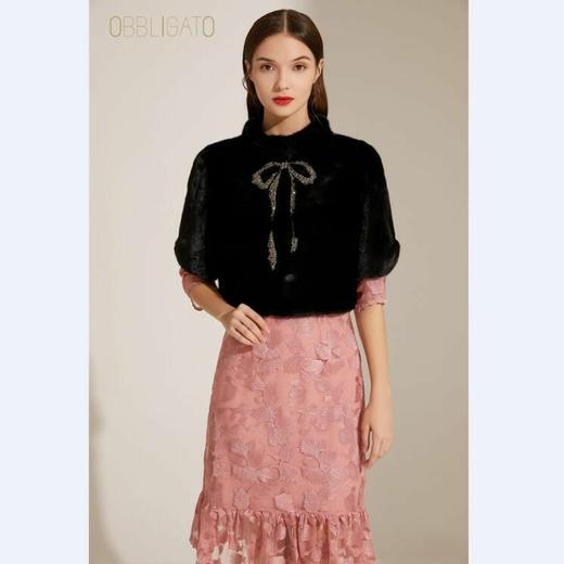 奥丽嘉朵/OBBLIGATO 黑色前襟蝴蝶结刺绣短款皮草外套1C67509536 商品图0