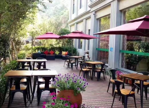 【秒杀9.3元】磐安山水大酒店（每个ID限拍一间+房券邮寄到付） 商品图0