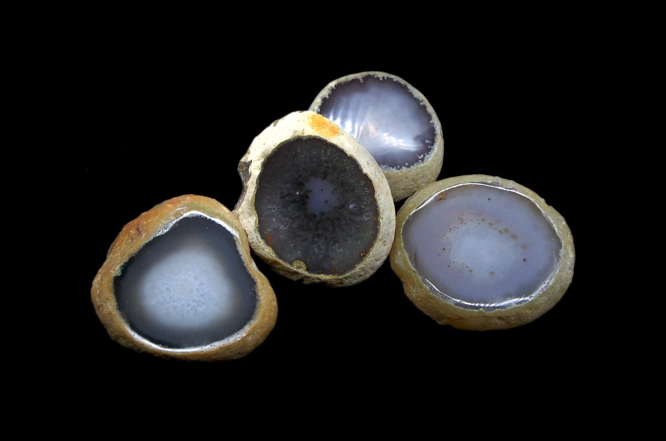 原石水胆玛瑙摆件