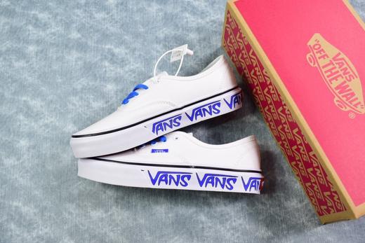 爆款推荐# 吸睛力十足！ Vans Authentic BMX 万斯Aut 黑红/白蓝 侧边字母印花涂鸦低帮帆布板鞋 货号：VN0A38EMQ6D 黑红 货号：VN0A38EMQ9M 白蓝 商品图1