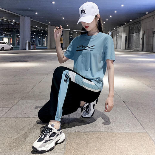 PDD-运动服套装 2020新款洋气时尚夏季大码圆领百搭两件套 商品图0