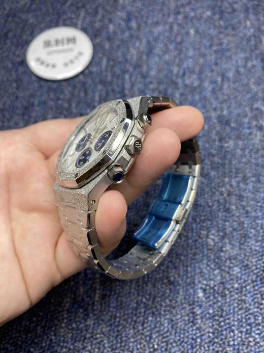 AP爱彼-Audemars Piguet皇家橡树系列“霜金”硬汉男士多功能腕表，搭配进口VK计时石英机芯 
表盘尺寸：41mm12mm 商品图3