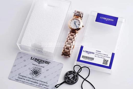 圆润皎洁 精致秀气！品鉴N强女士机械——浪琴表心月系列腕表。【精彩细节】1.腕表尺寸26.5毫米，圆润皎洁的表壳做工出色，散发如正品一般的柔和质感。2.间金镀层——采用18KPVD电镀，并非普通电镀 商品图10