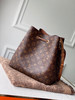 夏日特价💰800 LV原单新色M44887 🌱Gaston-Louis Vuitton 于 1932 年专为承运香槟酒设计的酒袋邂逅当代潮流 商品缩略图2