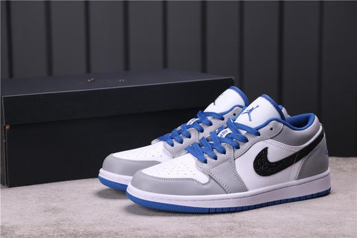 乔丹1代低帮系列Nike Air Jordan 1 Low 货号：553558-103 乔1低帮蓝蛇纹独立日 商品图1
