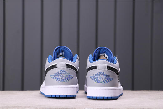 乔丹1代低帮系列Nike Air Jordan 1 Low 货号：553558-103 乔1低帮蓝蛇纹独立日 商品图2