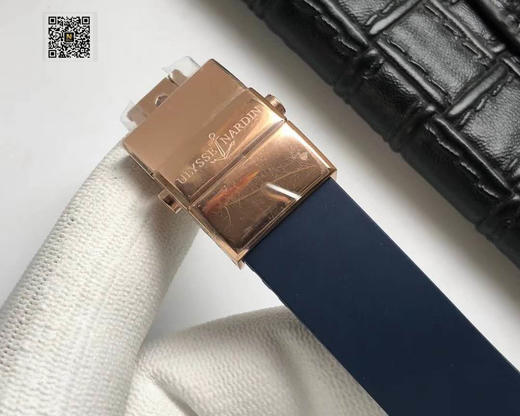 TWA雅典航海世家 El Toro/Black Toro万年历腕表 复刻天文台认证机芯:UN-32自动上链机芯，专利双窗口大日历，表壳材质:316L钢/陶瓷圈口/陶瓷按钮/陶瓷表冠，防眩抗磨损蓝宝石 商品图6