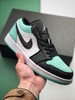 aj1低乔丹一代 低帮 Air Jordan 1 Low Emerald Rise 薄荷绿， 这款低帮也采用了黑脚趾配色，配色极致清爽，让不少球鞋爱好者争相入手 商品缩略图1