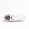 Nike AIR Force 1 Low Mickey Mouse 空军一号米老鼠  鞋款整体的设计颇为简约，白色鞋身的基础上加入类似手绘的米老鼠Logo 商品缩略图4