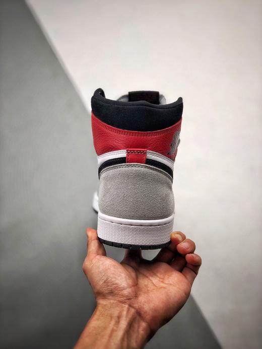 再造巅峰💪🏻💪🏻 AirJordan 1 Retro "Light Smoke Grey" 烟灰配色  货号：555088-126 Size：36--45 商品图2
