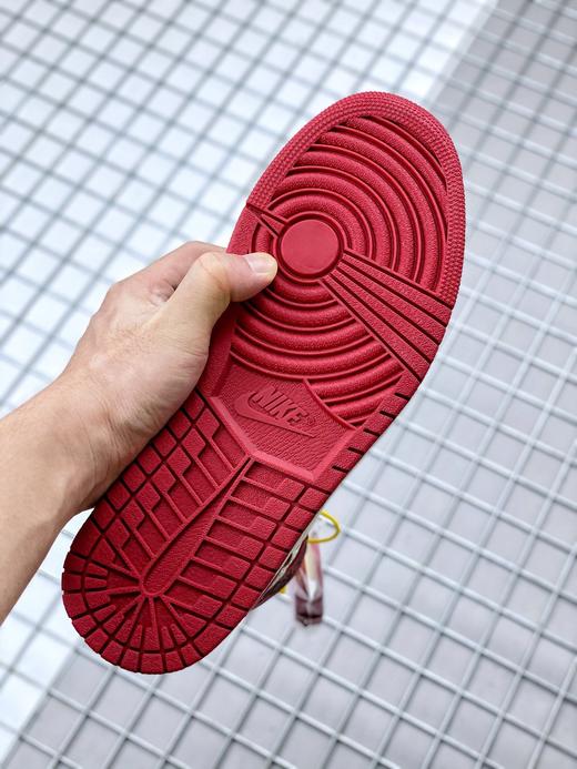 Air Jordan 1 Retro High OG “Bred Toe”乔丹1代 AJ1 黑红脚趾  货号：555088-610 商品图3