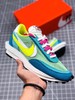 日式解构美学SACAI联名 × NIKE LDV Waffle重叠设计前卫华夫变形休闲慢跑鞋 官方货号：BV0073-301 绿黄粉 sacai在SS19的发布会上展示了自己与Nike全新联名 商品缩略图2