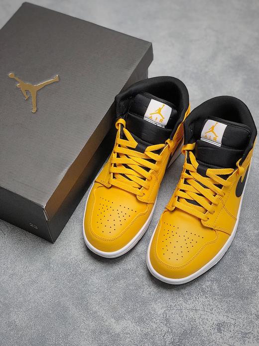 Nike Air Jordan 1 MID“Taxi ”乔丹一代 黄色 黑黄 李小龙 出租车中帮 货号：554724-700 商品图1