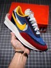 日式解构美学SACAI联名 × NIKE LDV Waffle重叠设计前卫华夫变形休闲慢跑鞋 官方货号：BV0073-301 绿黄粉 sacai在SS19的发布会上展示了自己与Nike全新联名 商品缩略图6