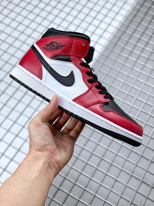 Air Jordan 1 Mid “Chicago Black Toe”小芝加哥黑红脚趾 货号：554724-069 商品图0