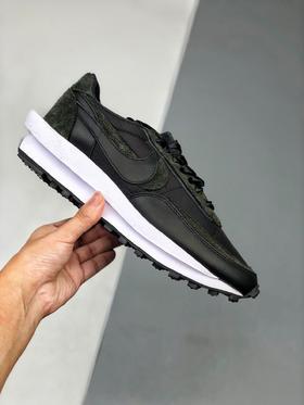 Sacai 解构 华夫 走秀款 正确鞋盒 标配鞋带 正确双层包装纸 独家私模 进口材料 正确7针1线  正确中底 鞋垫刷胶等细节  货号：BV0073-101 102 300 尺码：36-45