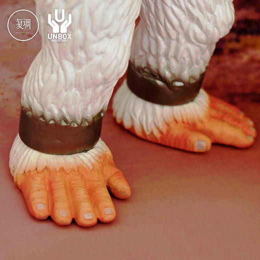 Unbox 猩猩王 Mighty Peking Man 白色版 搪胶 商品图1